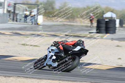 media/Nov-16-2025-Race Pace (Sun) [[8c5fa54630]]/Non Verified Riders (1st 20 Minutes)/4-Turn 16 (1116am)/